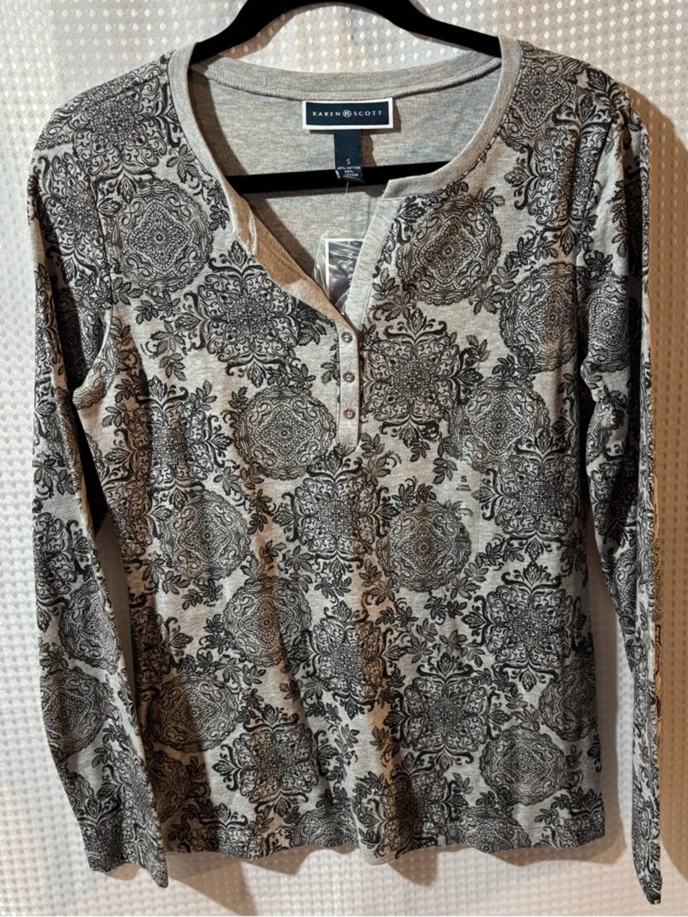 NWT Karen Scott S Gray Henley Long-Sleeve Tee with Black Medallion Print